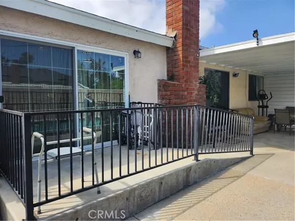 Northridge, CA 91324,18725 Schoenborn ST