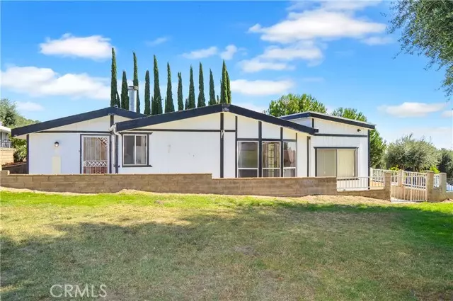 10765 Chisholm TRL, Cherry Valley, CA 92223