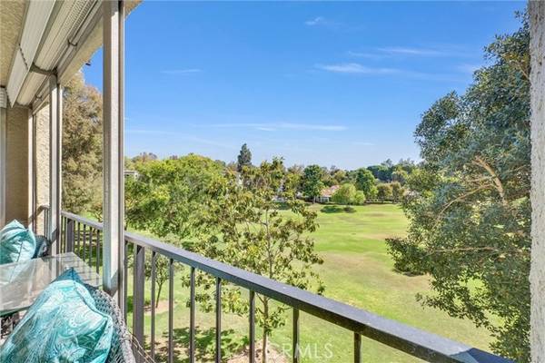 5510 Paseo Del Lago 2D, Laguna Woods, CA 92637