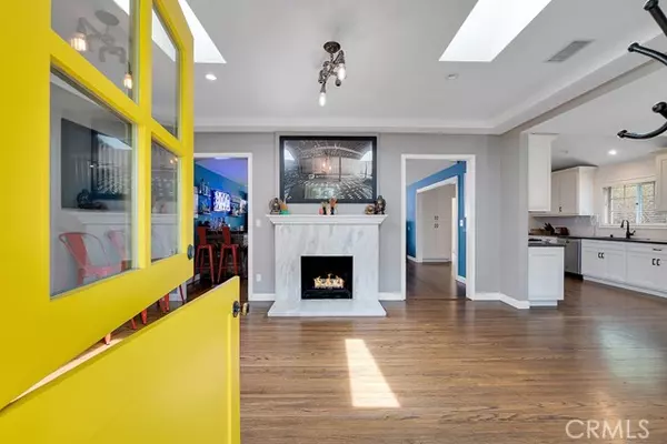 Valley Glen, CA 91401,5732 Mammoth AVE