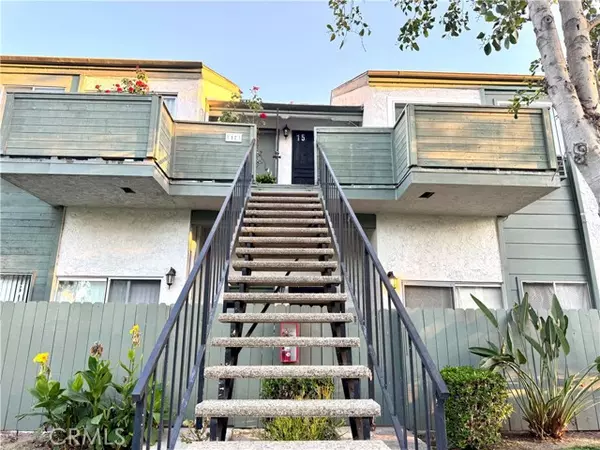 Santa Ana, CA 92703,619 N Bristol ST 17