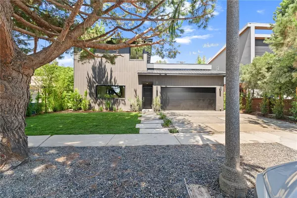 Los Angeles, CA 90066,13023 Warren AVE