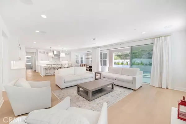 Canyon Country, CA 91387,18812 Juniper Springs DR