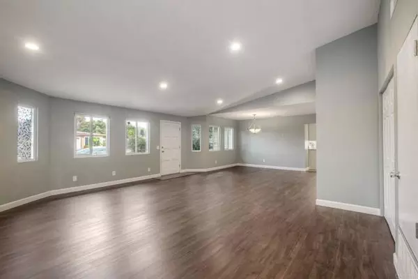 Carlsbad, CA 92008,769 Magnolia AVE B