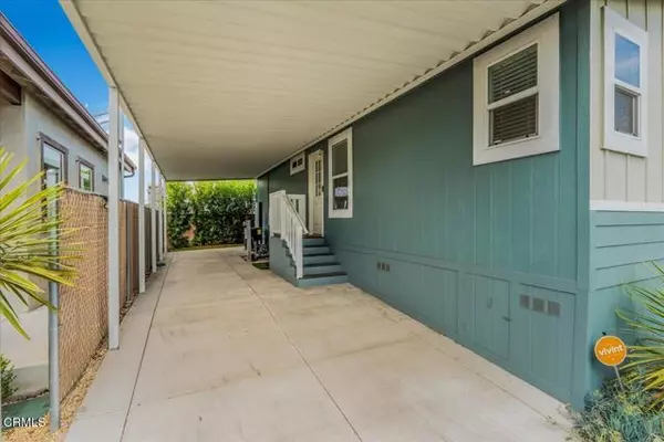 Chatsworth, CA 91311,20652 Lassen ST 125 1/2