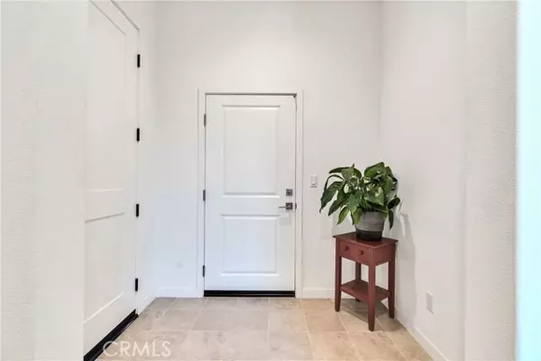 Corona, CA 92883,4247 Horvarth ST 107