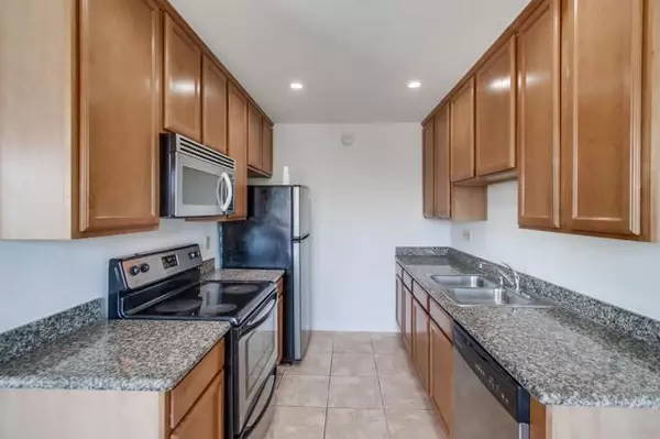 El Cajon, CA 92020,527 E Madison Ave 95