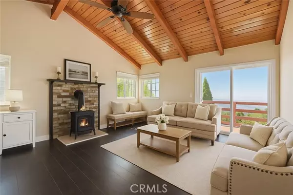 Running Springs, CA 92382,1947 Willow DR