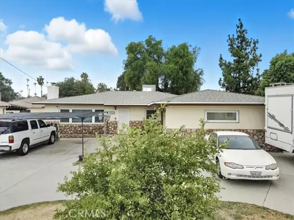 Fontana, CA 92335,17962 Merrill AVE