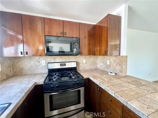 North Hollywood, CA 91601,5253 3/4 Denny Ave