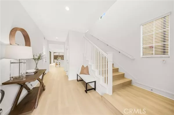 Irvine, CA 92602,108 Oceano