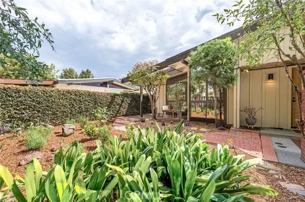 Long Beach, CA 90808,3304 Roxanne AVE