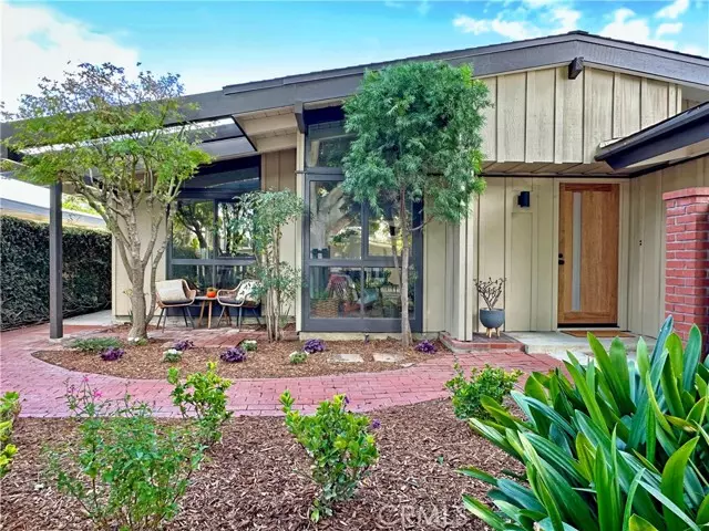 3304 Roxanne AVE, Long Beach, CA 90808