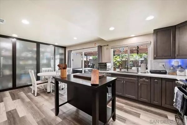 Escondido, CA 92025,1651 S Juniper ST 195