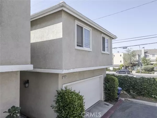 13522 Island Palms LN, Sylmar, CA 91342