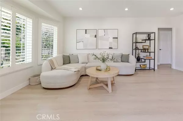 North Hollywood, CA 91606,11484 Erwin ST