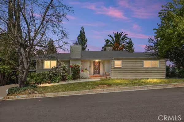 1327 Monterey ST, Redlands, CA 92373