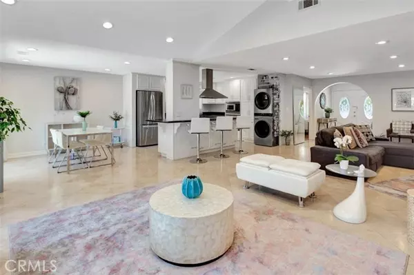 Woodland Hills, CA 91367,24017 Sylvan ST