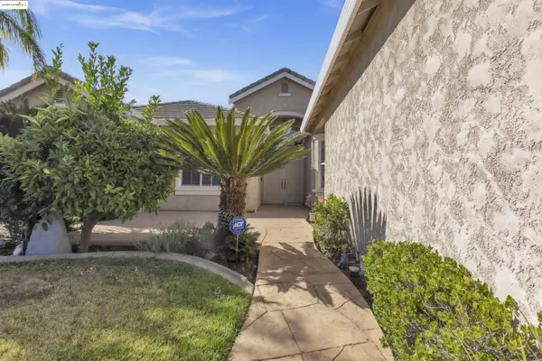 Antioch, CA 94531-9097,5108 Griffiths CT