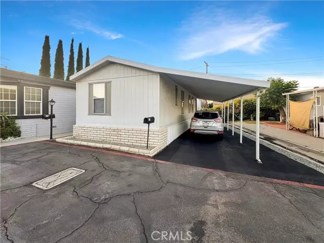 201 W W Collins AVE 118, Orange, CA 92867