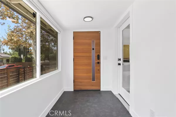 Los Angeles, CA 90026,3439 Plata ST