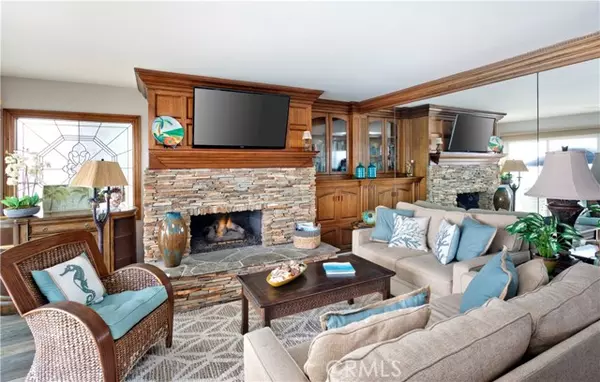 Laguna Beach, CA 92651,1249 Ocean Front C