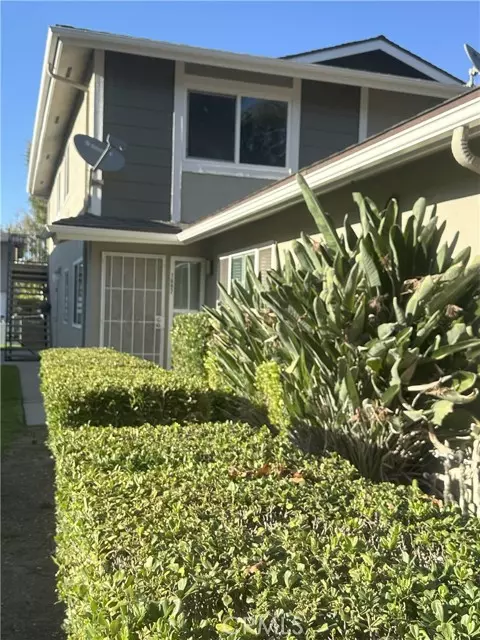 Thousand Oaks, CA 91320,1697 Calle Zafiro