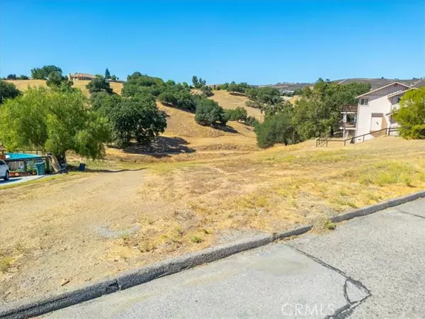 Paso Robles, CA 93446,9850 Bluegill DR