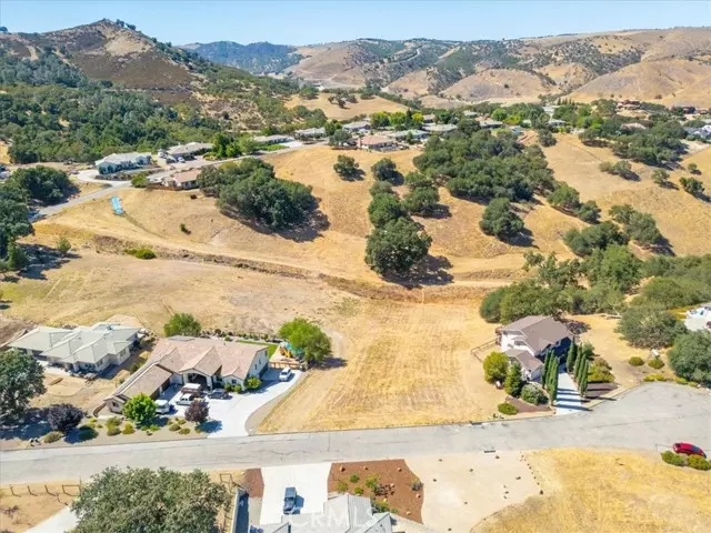 Paso Robles, CA 93446,9850 Bluegill DR