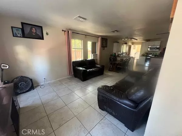 Ramona, CA 92065,830 B ST