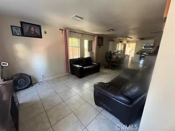 Ramona, CA 92065,830 B ST
