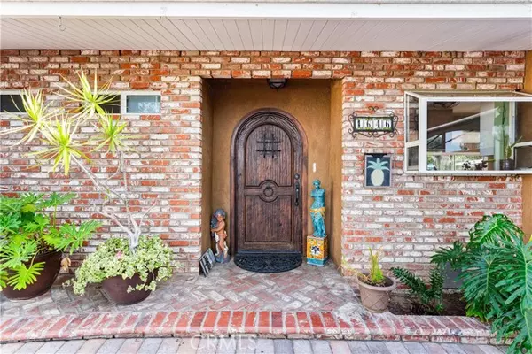 Santa Ana, CA 92701,1646 E 15th ST