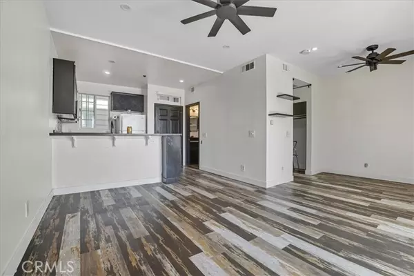 Huntington Beach, CA 92646,20331 Bluffside CIR A222
