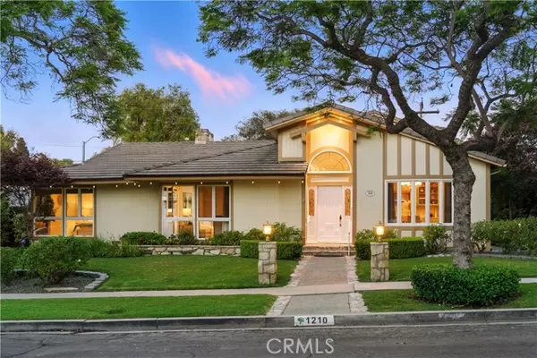 Long Beach, CA 90815,1210 Los Altos AVE