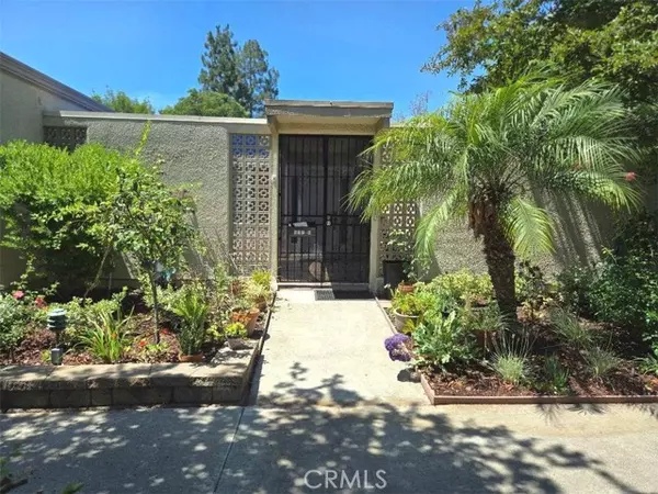 Laguna Woods, CA 92637,572 Avenida Sevilla B