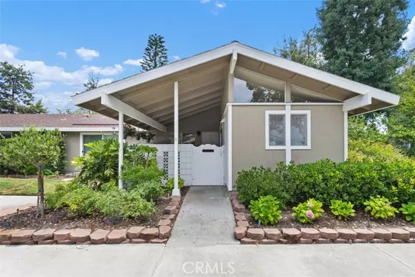 Laguna Woods, CA 92637,724 Avenida Majorca A