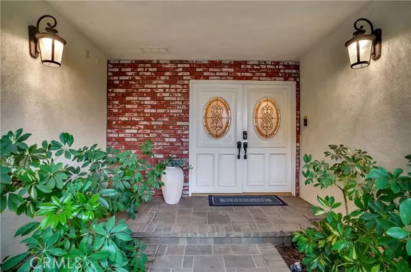 Calabasas, CA 91302,23022 Peacock CT