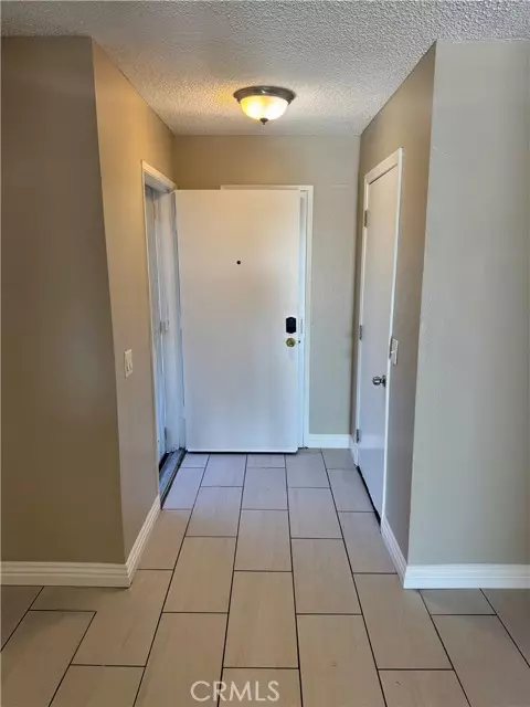Santa Ana, CA 92701,300 E Chestnut AVE 301
