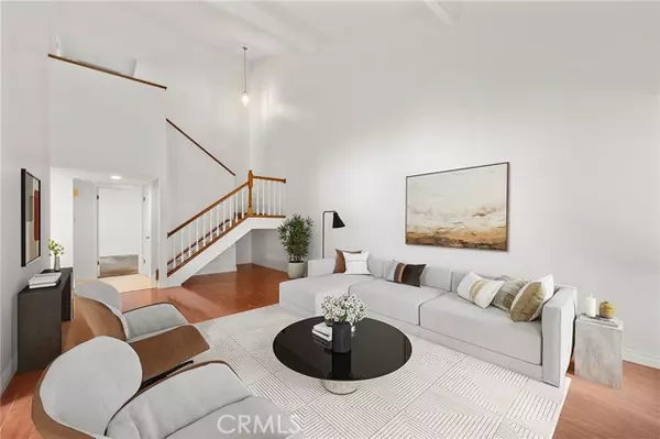 Anaheim Hills, CA 92807,949 S Ridgecrest CIR