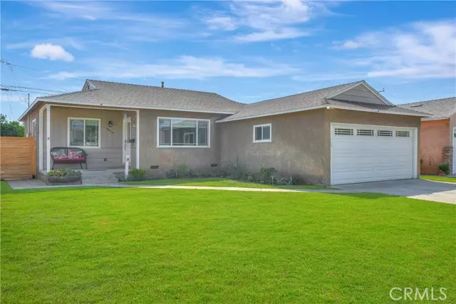 4624 Pixie Ave, Lakewood, CA 90712