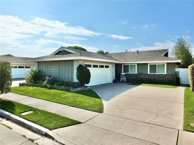 4640 Hazelnut AVE, Seal Beach, CA 90740