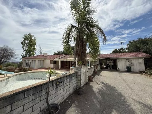 2235 Gum Tree LN, Fallbrook, CA 92028