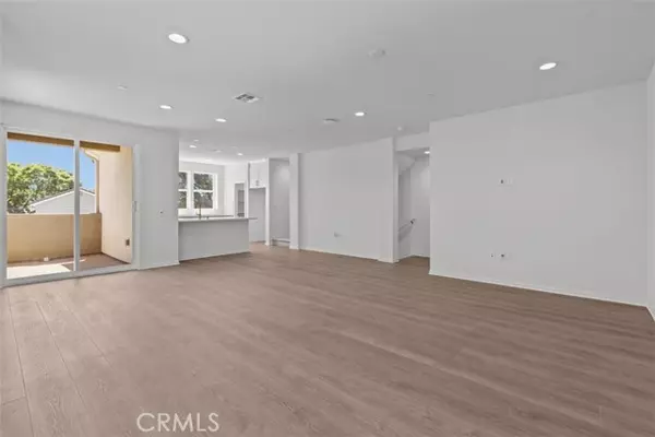 Anaheim, CA 92806,2410 E Agave AVE 10