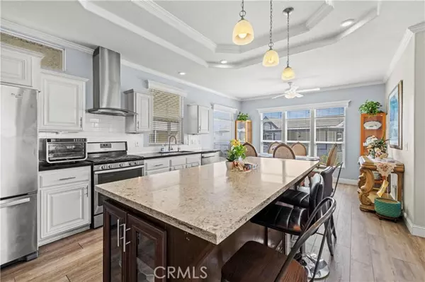 Anaheim, CA 92801,21 Walnut Via