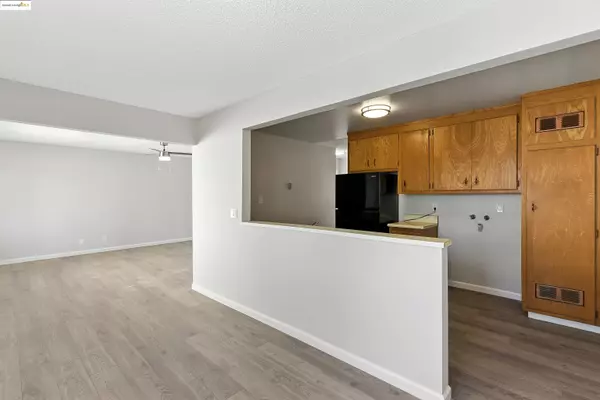 Redwood City, CA 94063,3464 Michael Dr