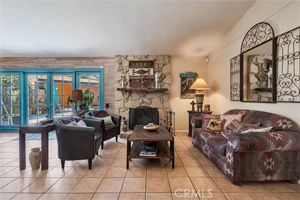 Van Nuys, CA 91406,17349 Hartland ST