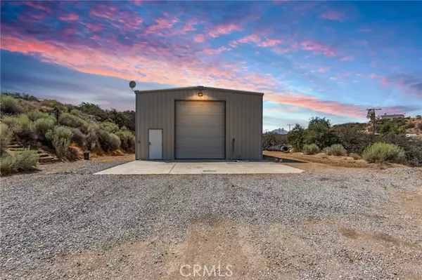 Oak Hills, CA 92344,7170 Joshua RD