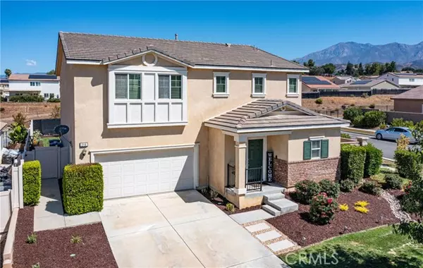 216 Colonial DR, Calimesa, CA 92320