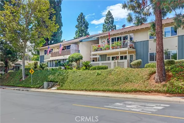 46 Calle Aragon S, Laguna Woods, CA 92637