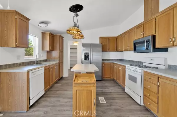 Apple Valley, CA 92308,22241 Nisqually RD 98